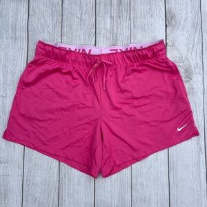 Nike Training aAttack Dri-Fit Shorts Pink